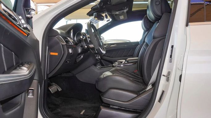 Подержанный Mercedes-Benz GLE Coupe AMG 63 AMG S I (C292), 5.5 л, 2017 в Дубае от Ibitisam Motors Белый цвет.  | AUTO.AE