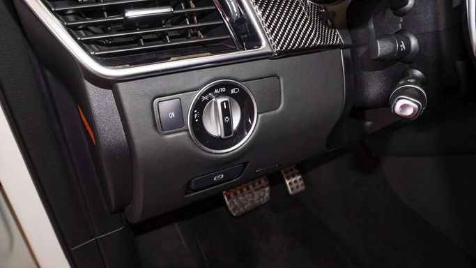 Подержанный Mercedes-Benz GLE Coupe AMG 63 AMG S I (C292), 5.5 л, 2017 в Дубае от Ibitisam Motors Белый цвет.  | AUTO.AE