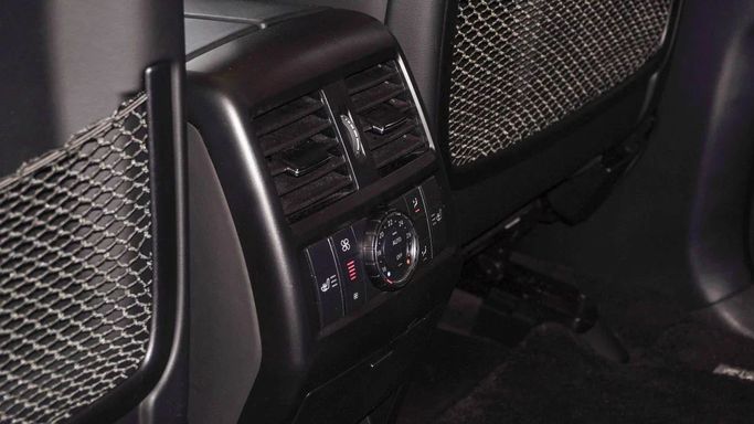 Подержанный Mercedes-Benz GLE Coupe AMG 63 AMG S I (C292), 5.5 л, 2017 в Дубае от Ibitisam Motors Белый цвет.  | AUTO.AE