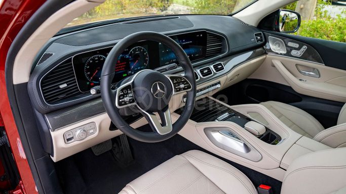 Новый Mercedes-Benz GLE Coupe AMG 63 AMG II (C167), 4.0 л, 2023 в Дубае от Milele Красный цвет. Other | AUTO.AE