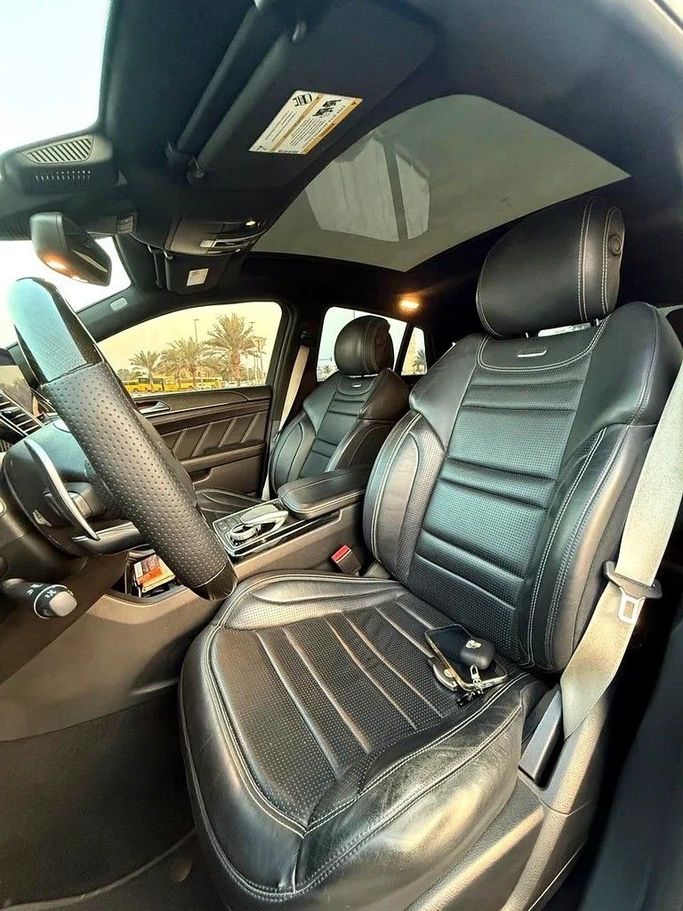 Подержанный Mercedes-Benz GLE Coupe AMG 63 AMG I (C292), 5.5 л, 2019 в Дубае от Platform Used Cars Серый цвет. Американская | AUTO.AE