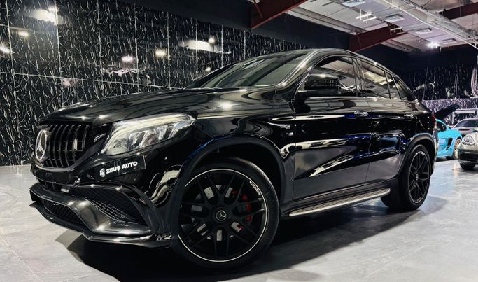 Подержанный Mercedes-Benz GLE Coupe AMG 43 AMG I (C292), 3.0 л, 2018 в Дубае от Zeus Motors Черный цвет. GCC | AUTO.AE