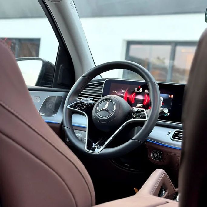 Новый Mercedes-Benz GLE Coupe 350 II (C167) Рестайлинг, 2.0 л, 2025 в Дубае от Sola Motors Черный цвет. Европейская | AUTO.AE