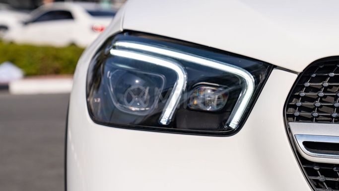 Новый Mercedes-Benz GLE Coupe 450 II (C167), 3.0 л, 2023 в Дубае от Milele Белый цвет. Other | AUTO.AE