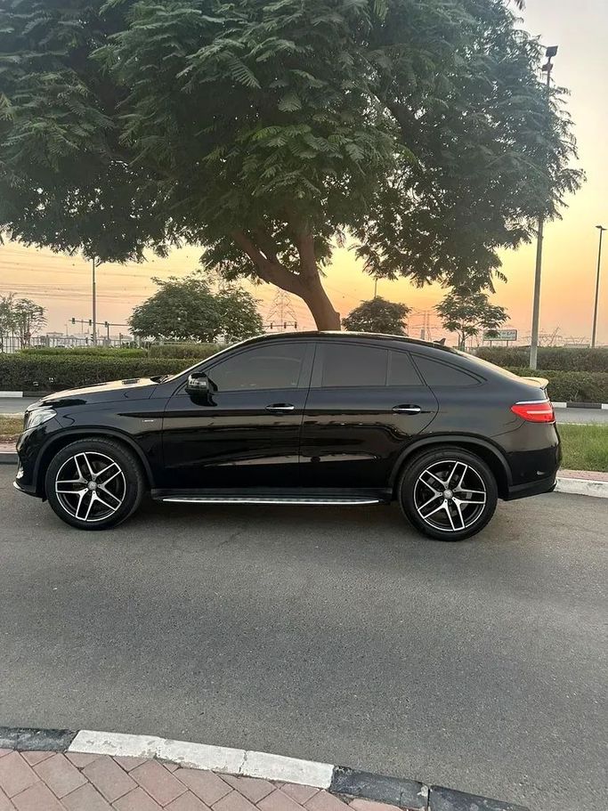 Подержанный Mercedes-Benz GLE Coupe 450 AMG I (C292), 3.0 л, 2016 в Дубае от First Choice Motors Черный цвет. GCC | AUTO.AE