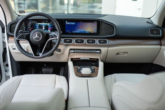 Mercedes-Benz GLE 450 II (V167) Рестайлинг, 2024 внедорожник 5 дв.  класса в Дубае от Princess белый цвет | AUTO.AE