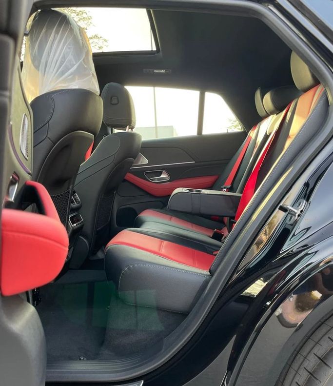 New Mercedes-Benz GLE 450 II (V167) Facelift, 3.0 l, 2025 in Dubai by Auto Gallery DXB, Black color. GCC Specs | AUTO.AE