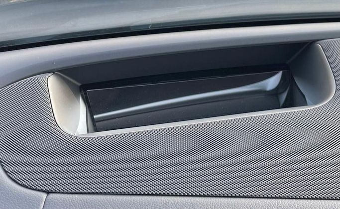 New Mercedes-Benz GLE 450 II (V167) Facelift, 3.0 l, 2025 in Dubai by Auto Gallery DXB, Black color. GCC Specs | AUTO.AE