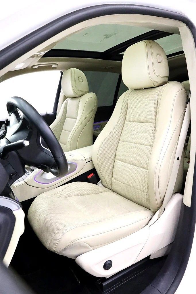 Подержанный Mercedes-Benz GLE 350 II (V167), 2.0 л, 2022 в Дубае от Al Faris Motors Белый цвет. Other | AUTO.AE