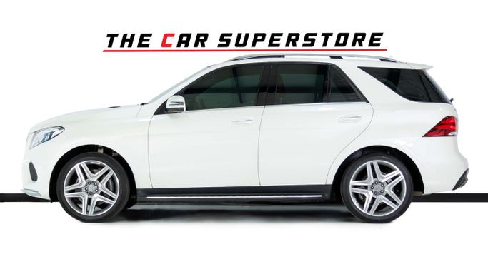 Used Mercedes-Benz GLE 400 I (W166), 3.0 l, 2016 in Dubai by The Car Superstore, White color. GCC Specs | AUTO.AE