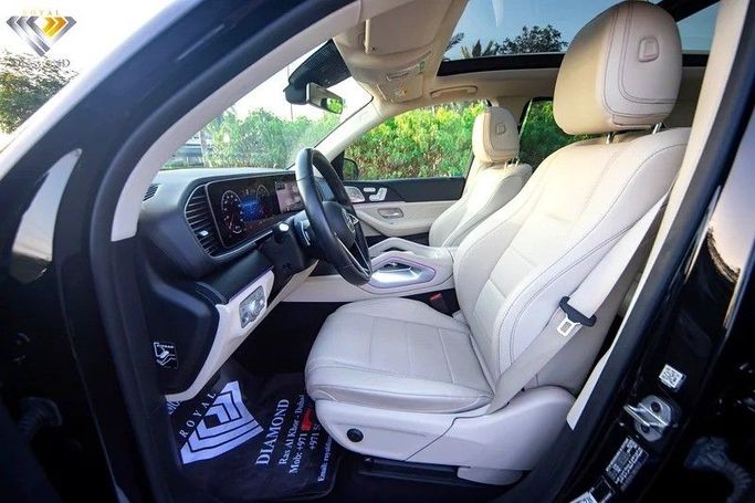 Used Mercedes-Benz GLE 450 II (V167) Facelift, 3.0 l, 2024 in Dubai by Royal Diamond Motors, Black color. GCC Specs | AUTO.AE
