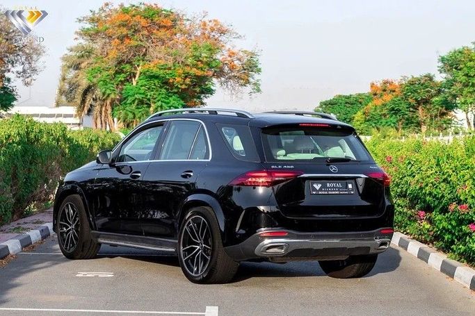 Used Mercedes-Benz GLE 450 II (V167) Facelift, 3.0 l, 2024 in Dubai by Royal Diamond Motors, Black color. GCC Specs | AUTO.AE