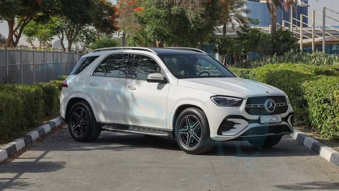 جديدة Mercedes-Benz GLE 450 II (V167) فيس ليفت II (V167), 3.0 l, 2026 في في دبي من Automax®، اللون أبيض.  | AUTO.AE | إعلان #269131