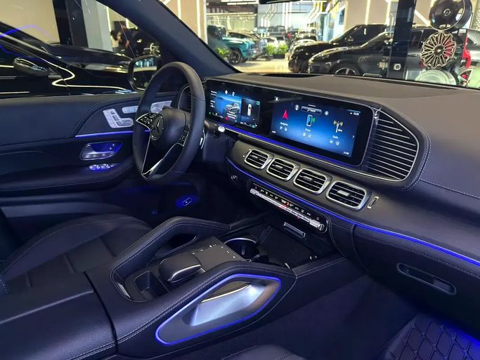 New Mercedes-Benz GLE 450 II (V167) Facelift, 3.0 l, 2024 in UAE, Dubai by GE Motors, Black color. Other | AUTO.AE | Listing #295529 — photo 11 of 19