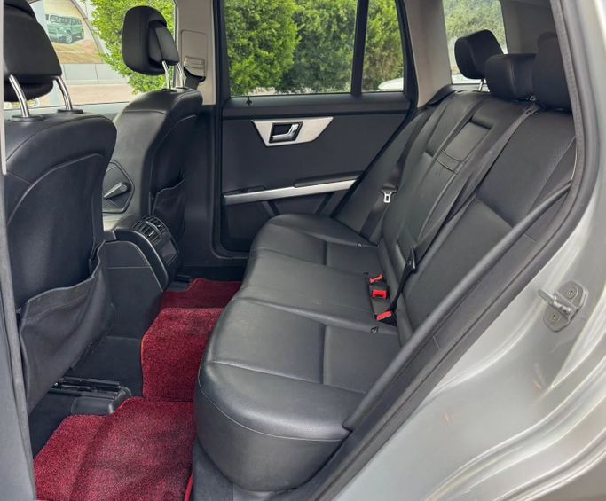 Used Mercedes-Benz GLK-Class 350 I (X204), 3.0 l, 2010 in Dubai by Saeed Auto, Silver color. Japanese Specs | AUTO.AE