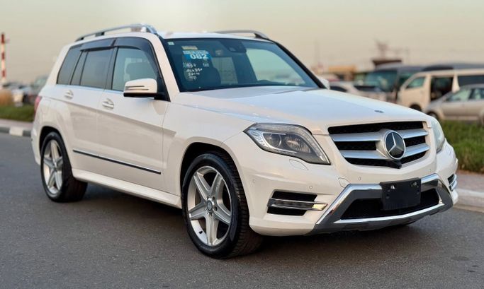 Подержанный Mercedes-Benz GLK-Class 350 I (X204) Рестайлинг, 3.5 л, 2014 в Дубае от Saeed Auto Белый цвет. Японская | AUTO.AE