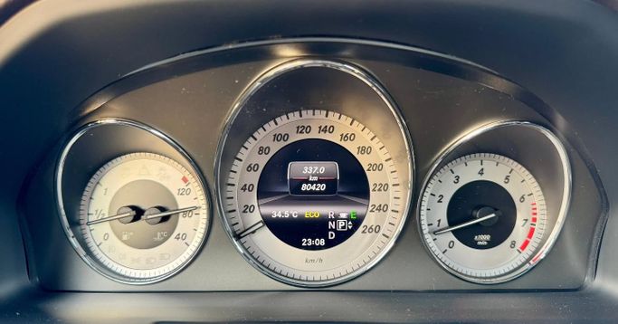 Подержанный Mercedes-Benz GLK-Class 350 I (X204) Рестайлинг, 3.5 л, 2013 в Дубае от Saeed Auto Серый цвет. Японская | AUTO.AE