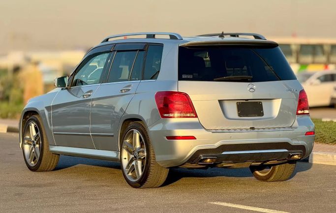 Подержанный Mercedes-Benz GLK-Class 350 I (X204) Рестайлинг, 3.5 л, 2013 в Дубае от Saeed Auto Серый цвет. Японская | AUTO.AE