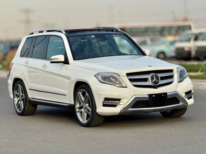 Подержанный Mercedes-Benz GLK-Class 350 I (X204) Рестайлинг, 3.5 л, 2014 в Дубае от Saeed Auto Белый цвет. Японская | AUTO.AE