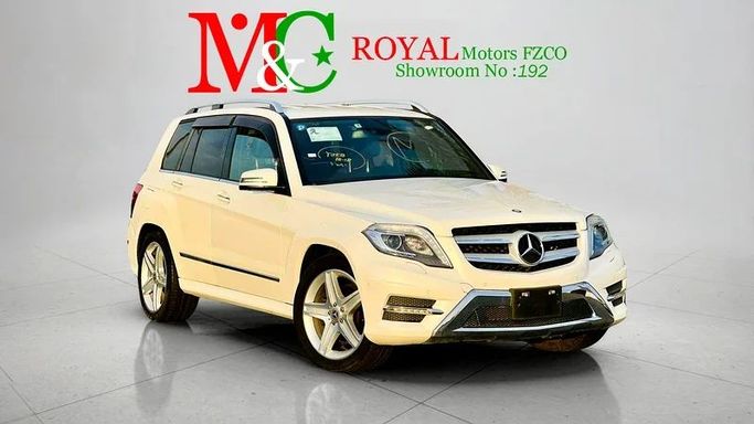 Used Mercedes-Benz GLK-Class 350 I (X204) Facelift, 3.5 l, 2013 in Dubai by Mirza Automobile FZE, White color. Japanese Specs | AUTO.AE