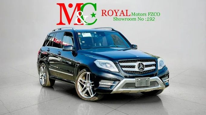 Подержанный Mercedes-Benz GLK-Class 350 I (X204) Рестайлинг, 3.5 л, 2013 в Дубае от Mirza Automobile FZE Черный цвет. Японская | AUTO.AE