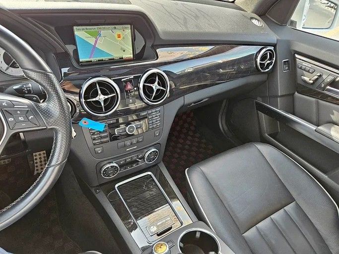 Used Mercedes-Benz GLK-Class 350 I (X204) Facelift, 3.5 l, 2014 in Dubai by Irfan Motors, White color. Japanese Specs | AUTO.AE