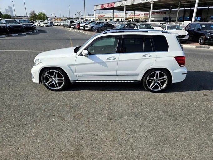 Used Mercedes-Benz GLK-Class 350 I (X204) Facelift, 3.5 l, 2014 in Dubai by Irfan Motors, White color. Japanese Specs | AUTO.AE