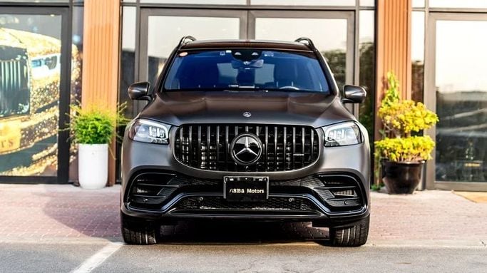 Подержанный Mercedes-Benz GLS AMG 63 AMG II (X167), 4.0 л, 2023 в Дубае от 8 Ba Motors Черный цвет. Японская | AUTO.AE