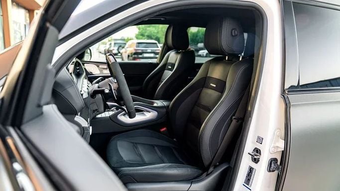 Подержанный Mercedes-Benz GLS AMG 63 AMG II (X167), 4.0 л, 2023 в Дубае от 8 Ba Motors Черный цвет. Японская | AUTO.AE