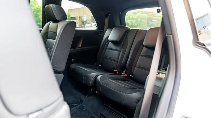 Подержанный Mercedes-Benz GLS AMG 63 AMG II (X167), 4.0 л, 2023 в Дубае от 8 Ba Motors Черный цвет. Японская | AUTO.AE