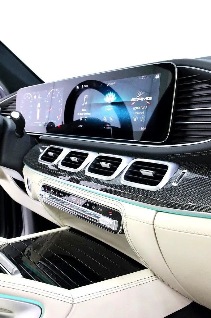 Подержанный Mercedes-Benz GLS AMG 63 AMG II (X167), 4.0 л, 2021 в Дубае от Al Faris Motors Синий цвет. Other | AUTO.AE