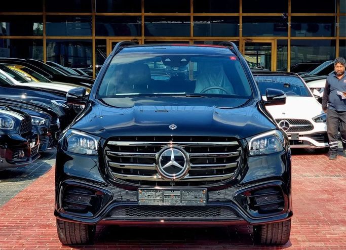 New Mercedes-Benz GLS 450 II (X167) Facelift, 3.0 l, 2025 in Dubai by Auto Gallery DXB, Black color. GCC Specs | AUTO.AE