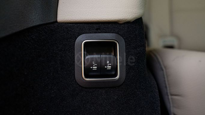 Новый Mercedes-Benz GLS 450 II (X167) Рестайлинг, 3.0 л, 2023 в Дубае от Milele Черный цвет. Other | AUTO.AE