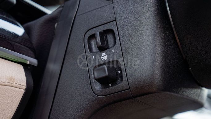 Новый Mercedes-Benz GLS 450 II (X167) Рестайлинг, 3.0 л, 2023 в Дубае от Milele Черный цвет. Other | AUTO.AE