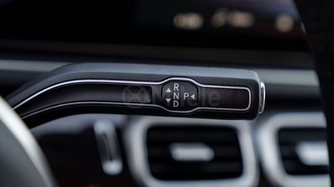 Новый Mercedes-Benz GLS 450 II (X167) Рестайлинг, 3.0 л, 2023 в Дубае от Milele Черный цвет. Other | AUTO.AE