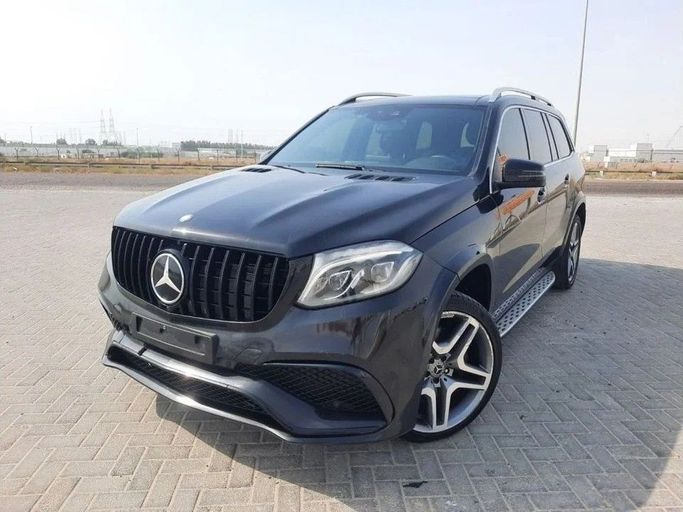 Подержанный Mercedes-Benz GLS 400 I (X166), 3.0 л, 2018 в Дубае от Barkat Alrahmen Motors Черный цвет. Японская | AUTO.AE
