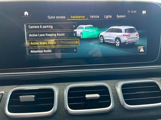 Подержанный Mercedes-Benz GLS 450 II (X167), 3.0 л, 2021 в Дубае от The One Motors Серебристый цвет. GCC | AUTO.AE