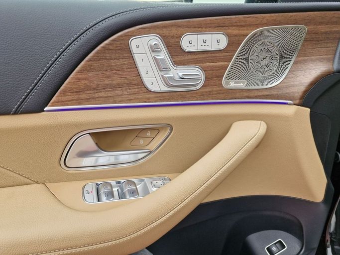 Новый Mercedes-Benz GLS 450 II (X167) Рестайлинг, 3.0 л, 2025 в Дубае от Allied Motors Черный цвет. Other | AUTO.AE