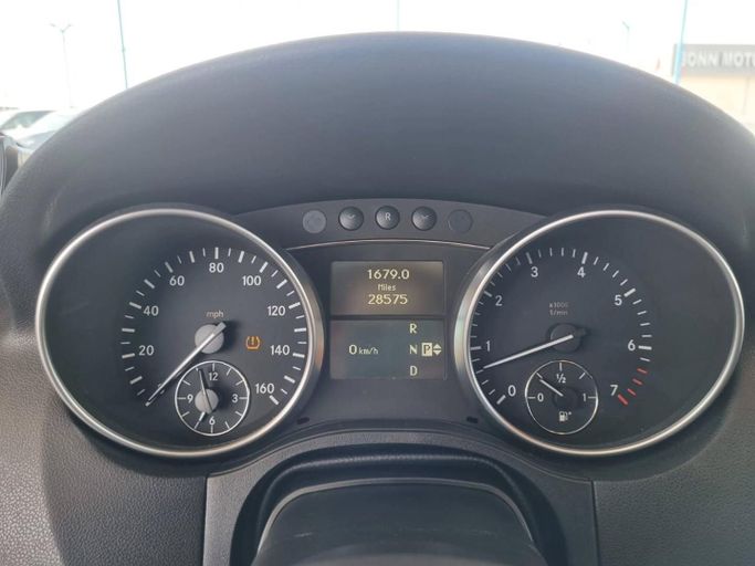 Used Mercedes-Benz M-Class 350 III (W166), 3.5 l, 2011 in Dubai by Saeed Auto, Grey color. Japanese Specs | AUTO.AE