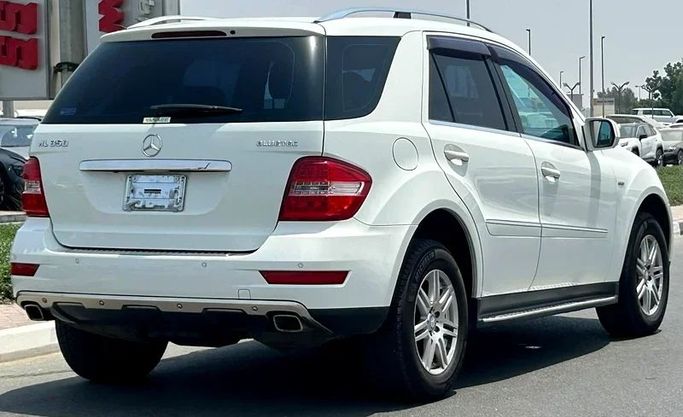 Used Mercedes-Benz M-Class 350 II (W164) Facelift, 3.5 l, 2010 in Dubai by Mirza Automobile FZE, White color. Japanese Specs | AUTO.AE