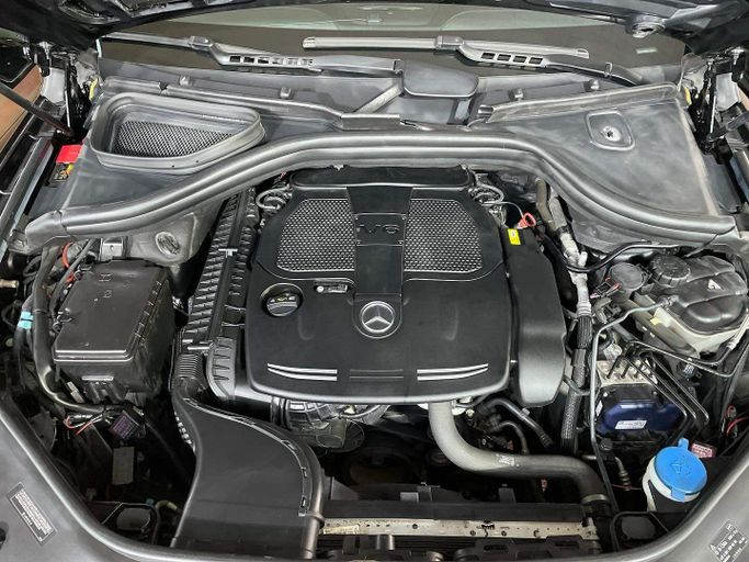 Подержанный Mercedes-Benz M-Class 350 III (W166), 3.5 л, 2013 в Дубае от Japan Motors Черный цвет. Японская | AUTO.AE