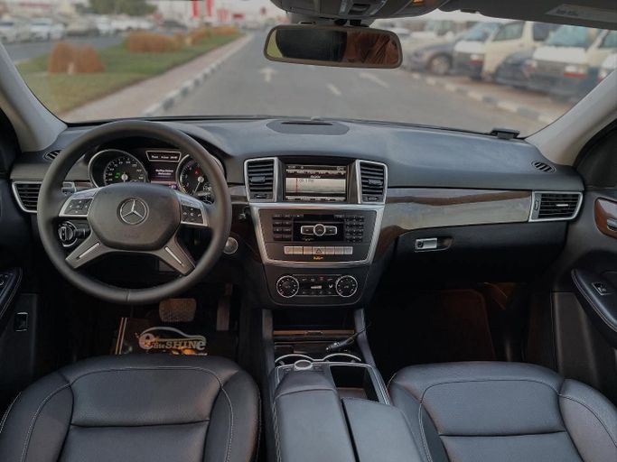 Подержанный Mercedes-Benz M-Class 350 III (W166), 3.5 л, 2013 в Дубае от Japan Motors Черный цвет. Японская | AUTO.AE