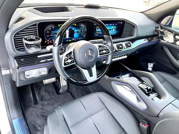 Подержанный Mercedes-Benz Maybach GLS 600 I, 4.0 л, 2022 в Дубае от Saeed Auto Другой цвет цвет. Японская | AUTO.AE