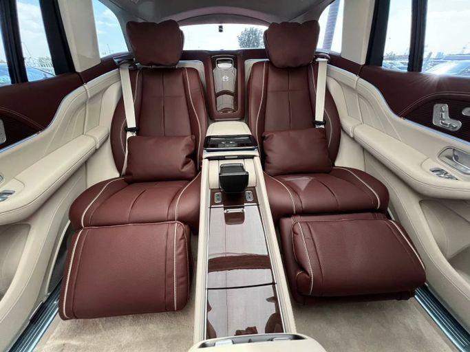 Used Mercedes-Benz Maybach GLS 600 I Facelift, 4.0 l, 2023 in Dubai by Saeed Auto, Black color. Japanese Specs | AUTO.AE