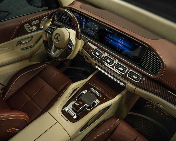 Новый Mercedes-Benz Maybach GLS 600 I, 4.0 л, 2021 в Дубае от Pearl Motors Зеленый цвет. Европейская | AUTO.AE