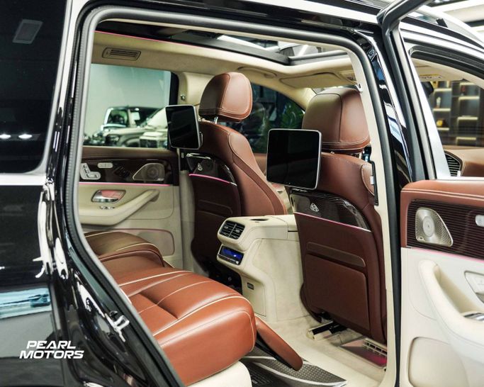 Подержанный Mercedes-Benz Maybach GLS 600 I, 4.0 л, 2021 в Дубае от Pearl Motors Черный цвет. Европейская | AUTO.AE