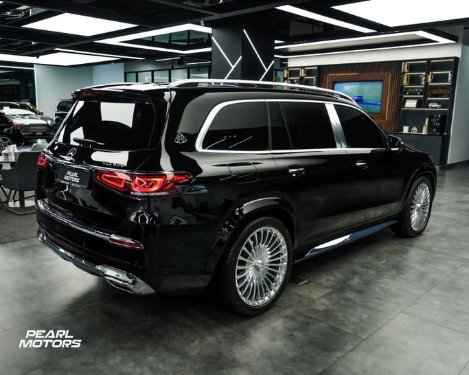 Подержанный Mercedes-Benz Maybach GLS 600 I, 4.0 л, 2021 в Дубае от Pearl Motors Черный цвет. Европейская | AUTO.AE