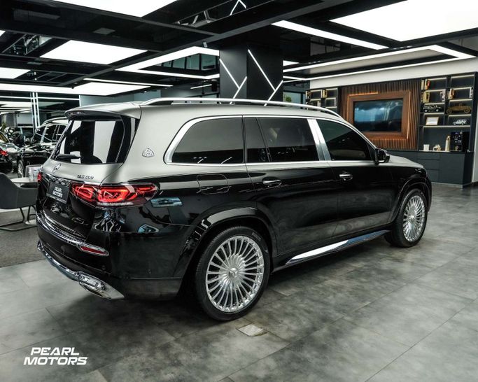 Подержанный Mercedes-Benz Maybach GLS 600 I, 4.0 л, 2021 в Дубае от Pearl Motors Черный цвет. Европейская | AUTO.AE