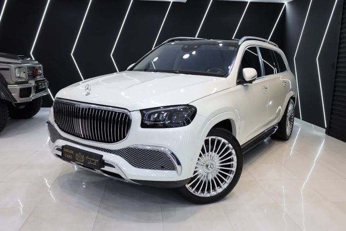 Подержанный Mercedes-Benz Maybach GLS 600 I, 4.0 л, 2021 в Дубае от Sanam Cars Белый цвет. GCC | AUTO.AE
