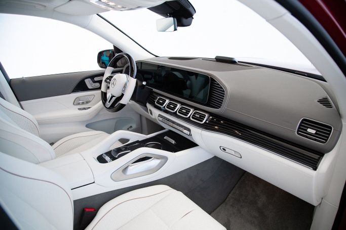 Used Mercedes-Benz Maybach GLS 600 I, 4.0 l, 2022 in Dubai by Exotic Cars, Silver color. Other | AUTO.AE